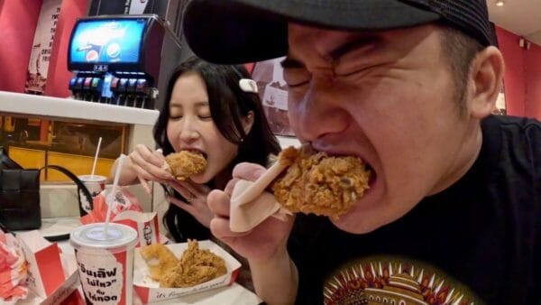ふくれな、がーどまん夫婦、タイの世界遺産や現地のケンタッキーを堪能！旅行を楽しむ2人に「癒しでしかない」の声