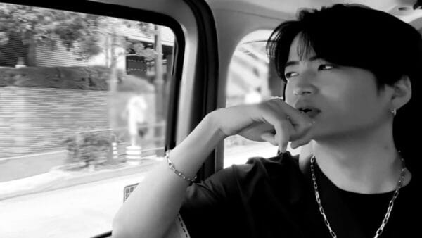 菊池風磨「菊池風磨のリップクリーム」を販売し、山田涼介が自身のグッズのパクリだと反論？！よにのちゃんねるでまさかの展開に！！