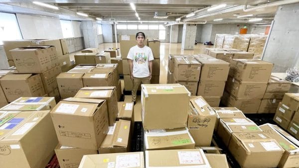 江頭2:50、エガフェス2024で大量のグッズが売れ残って赤字総額5000万円!?急遽フリマでグッズを販売し、ファンたちの大行列が！